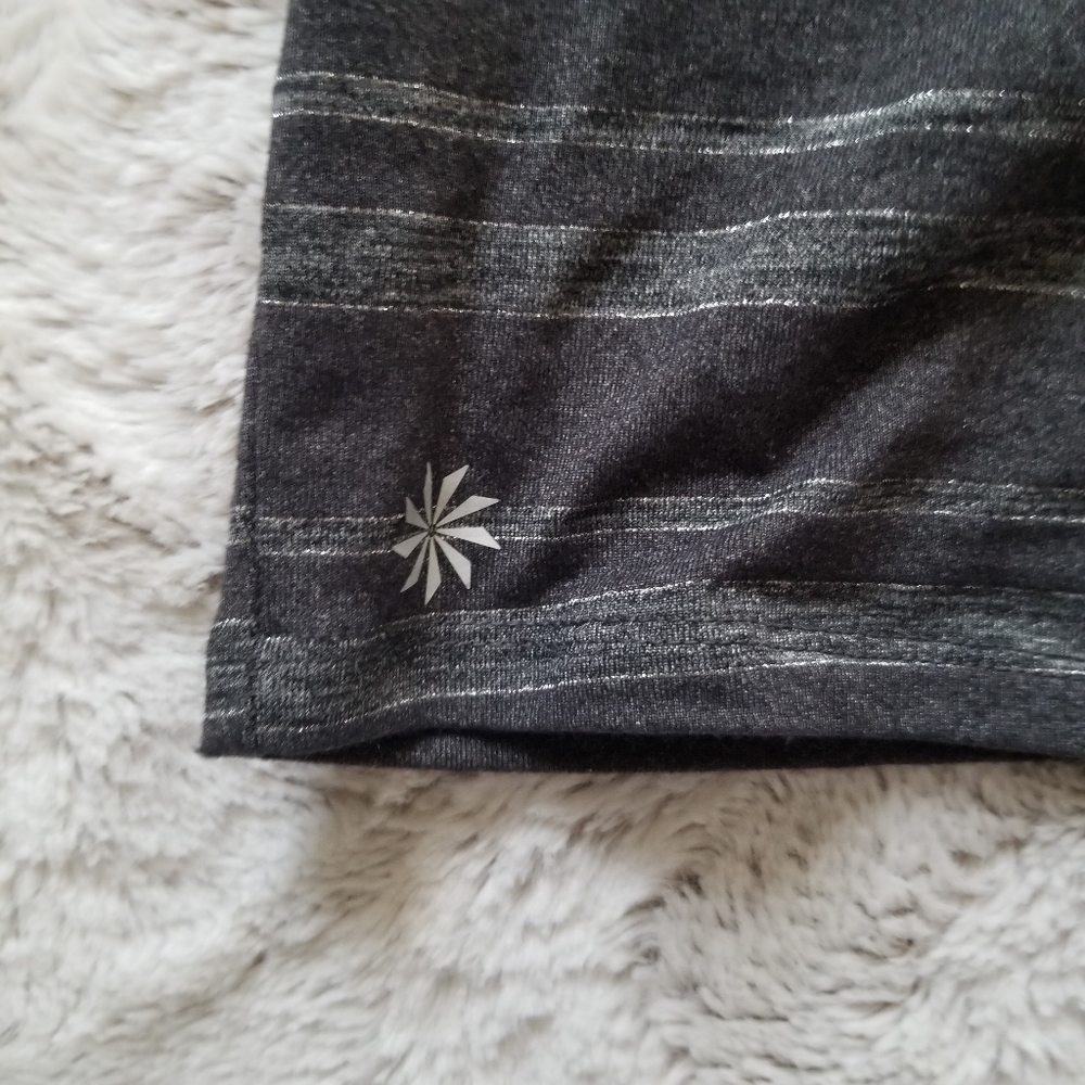 ✨️CL Athelta Gray Metallic Horizontal‎ Stripe Size M - Picture 4 of 11